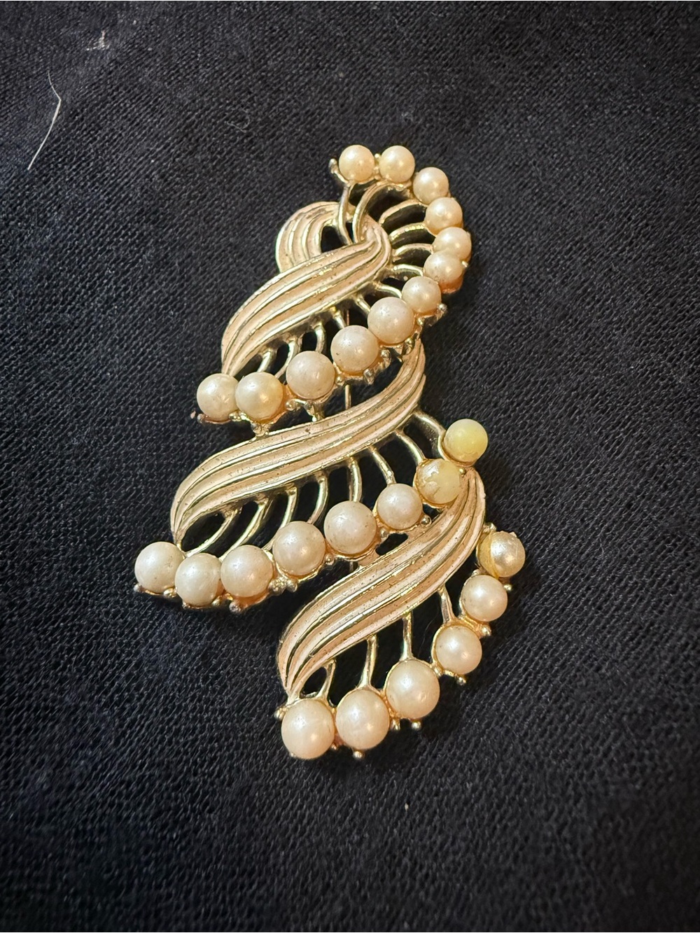 Napier Gold Tone Brooch with Cream Pearls